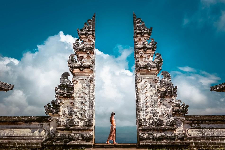 Pura Lempuyang Temple Bali How To Avoid The Crowds Daily