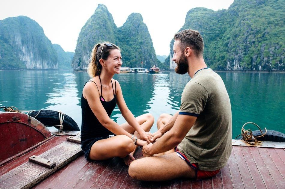 travel couple photos