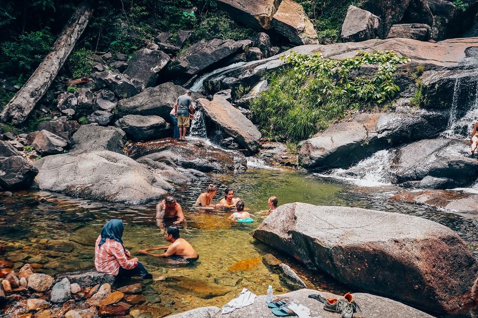 Tujuh waterfalls telaga 20 Breathtaking