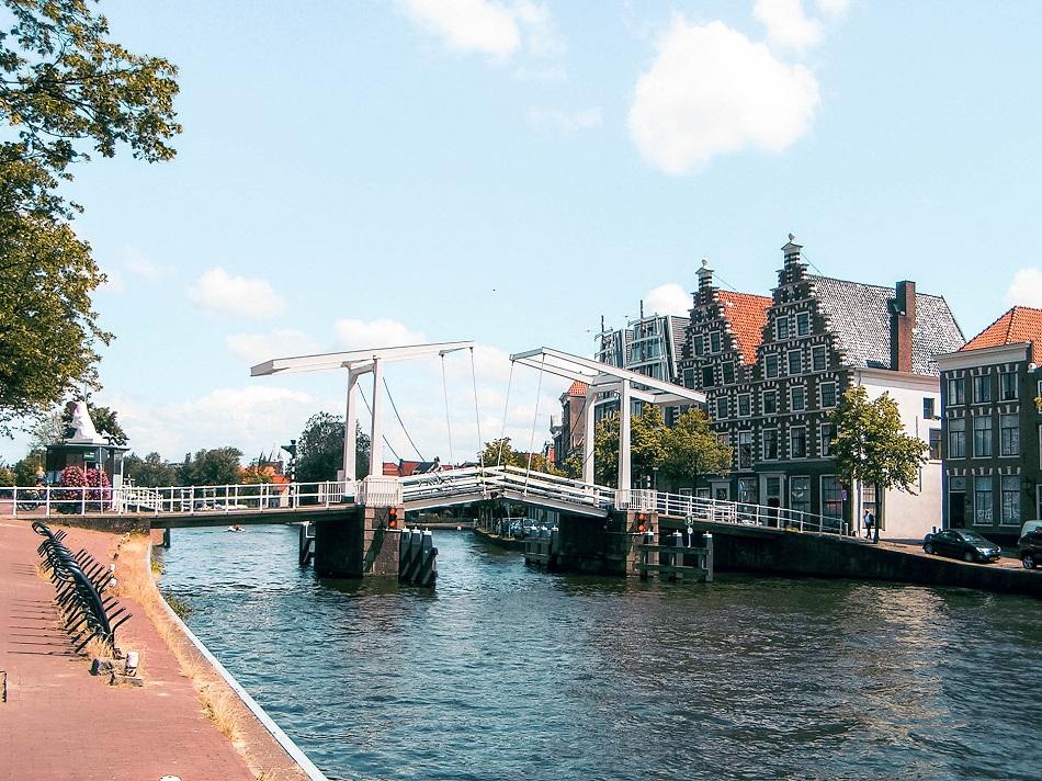 Haarlem Gravestenenbrug Bridge