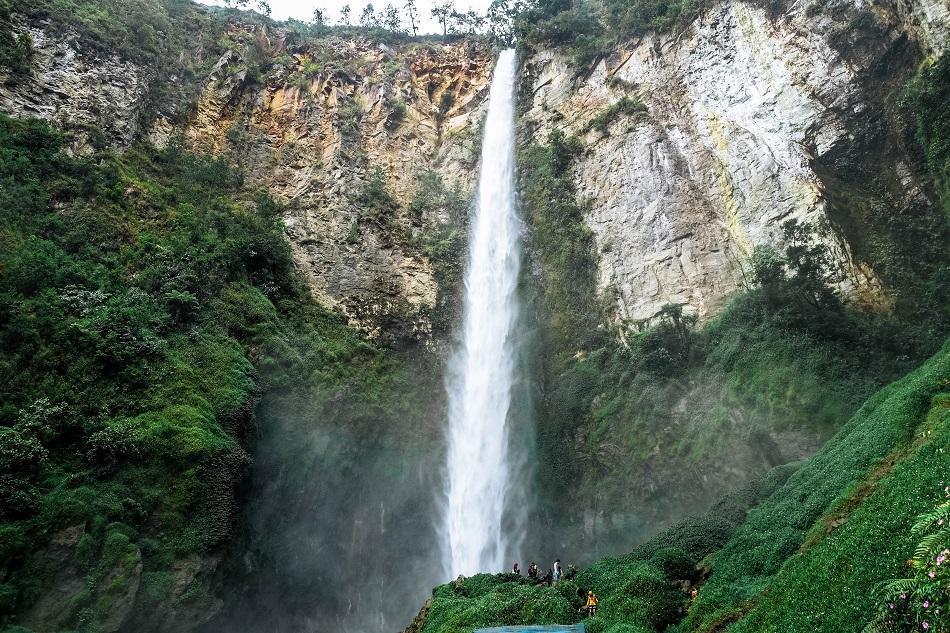Sipisopiso Waterfall, Sumatra