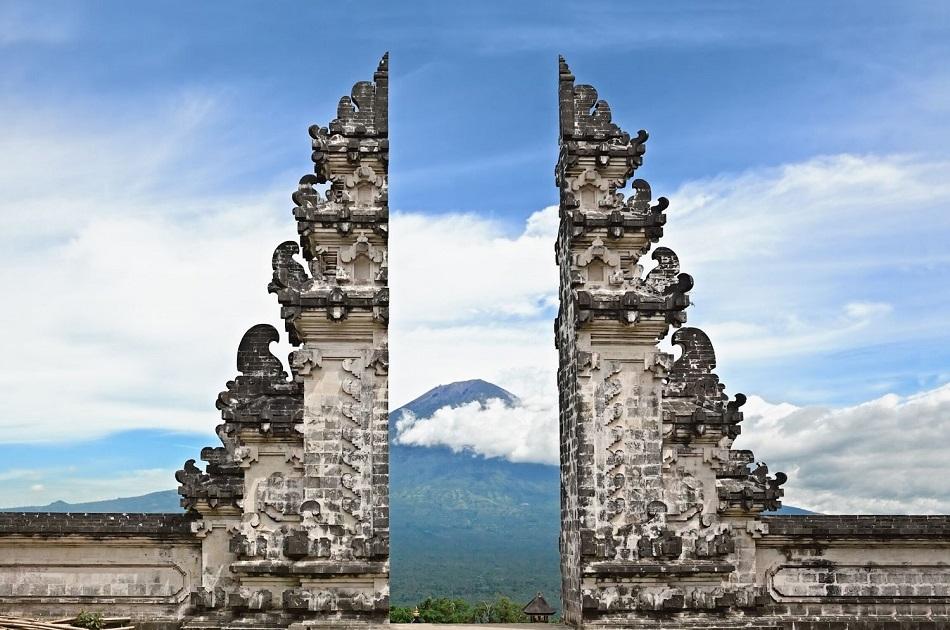 Heaven Gates Bali - Pura Lempuyang Temple, Bali