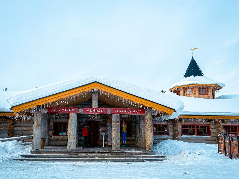 Aurora Restaurant front entrance, Kakslauttanen Arctic Resort Lapland