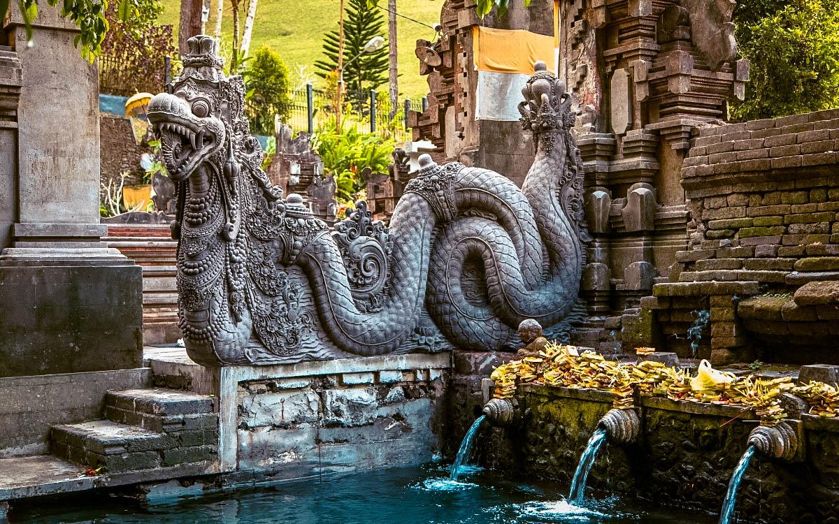 best temples in bali, best balinese temples, beautiful temples in bali, top balinese temples, top temples in bali, sacred temples bali, unique temples bali, popular temples bali, famous temples in bali