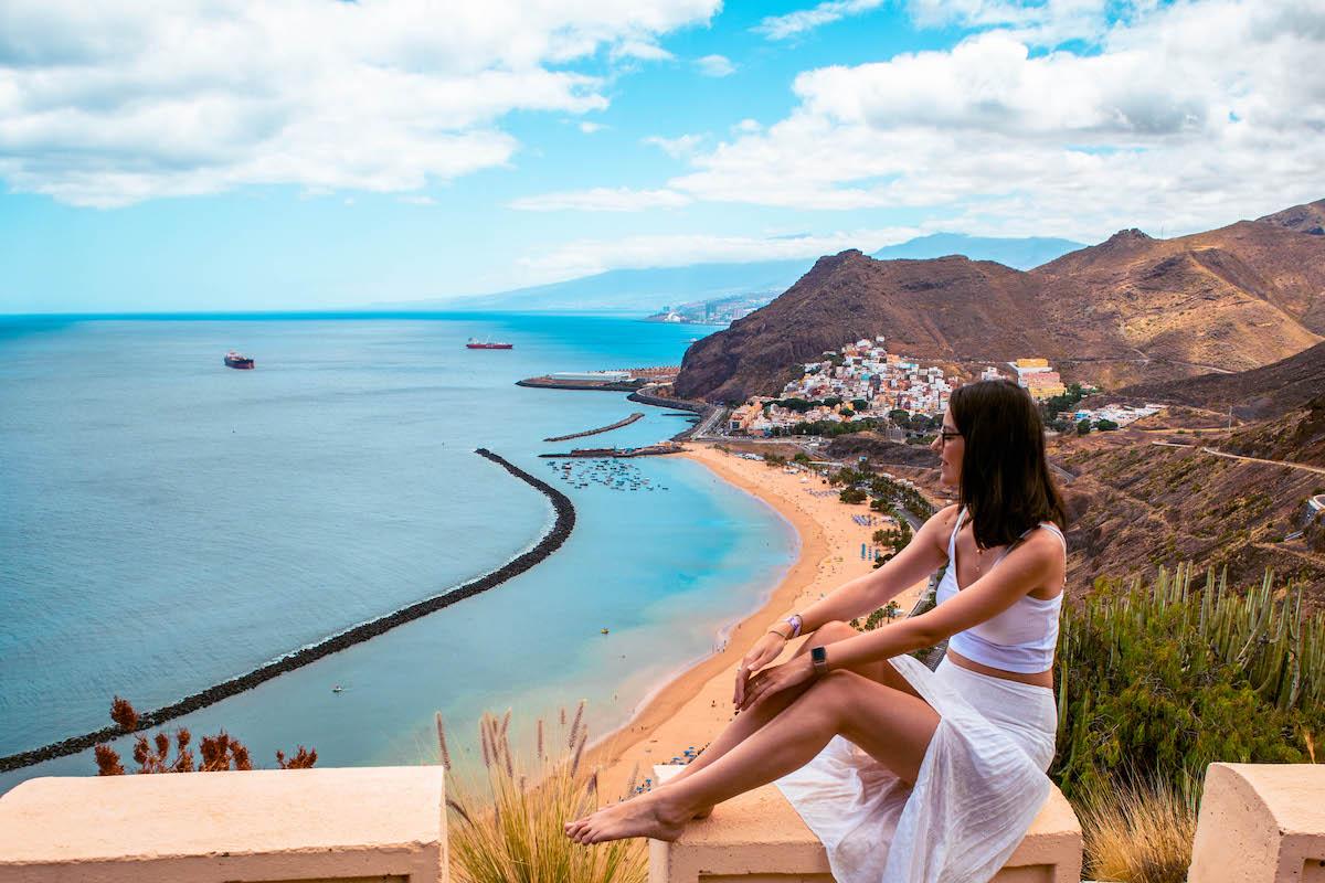 Playa de Las Teresitas - The most popular beach in Tenerife - Daily